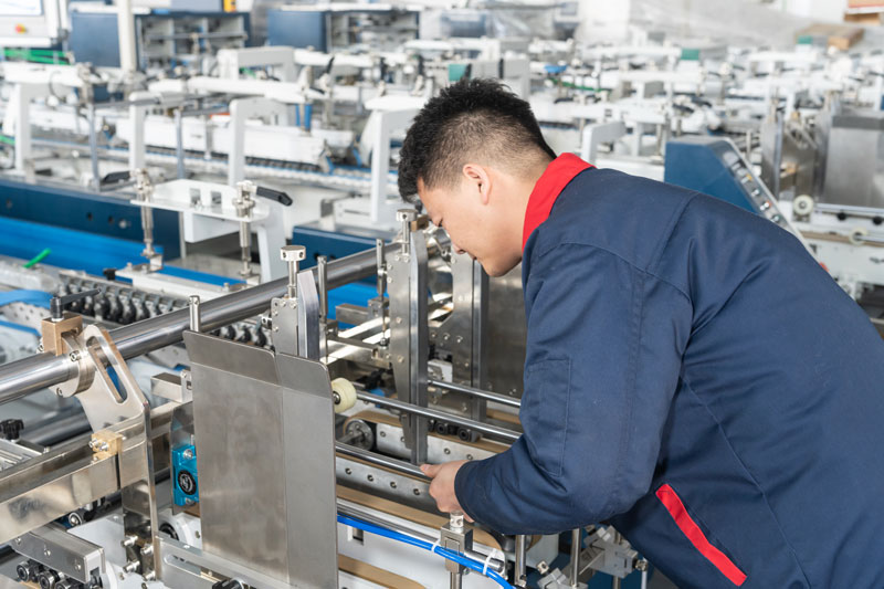 Optimización de la velocidad de producción en líneas de procesamiento de cartón